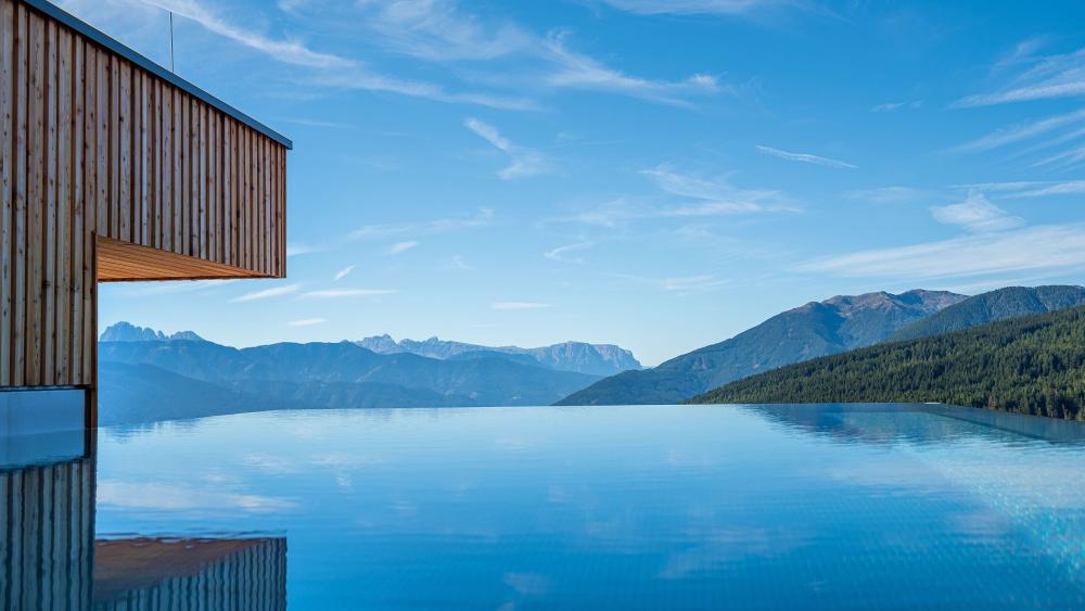 Tratterhof Mountain Sky Hotel