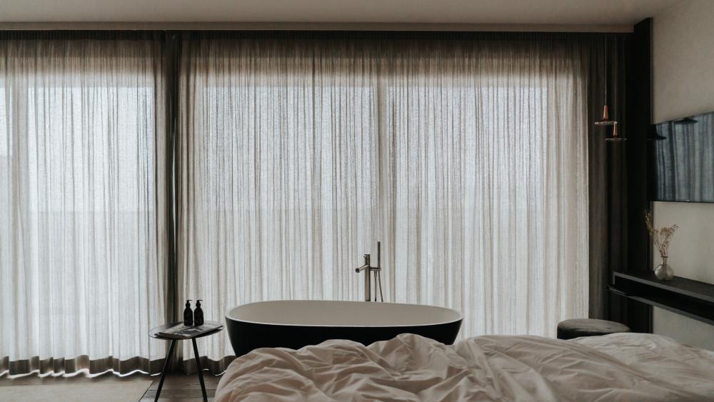 Romantic Suite mountain view