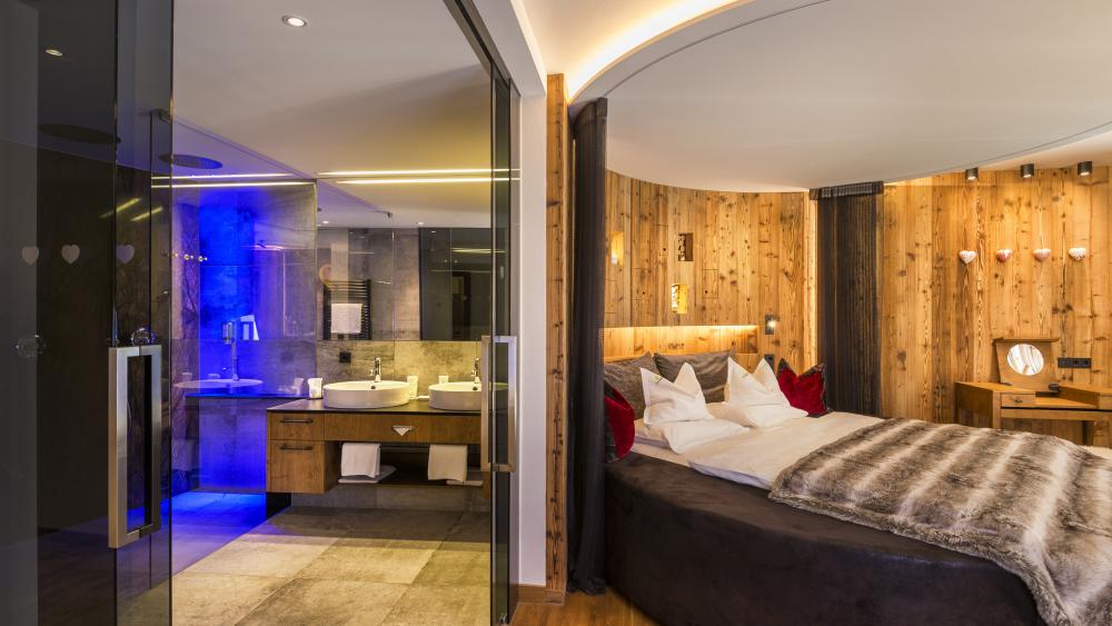 Romantic Fire Deluxe