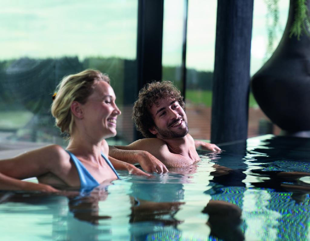Erholsame Auszeit im Infinity-Innenpool