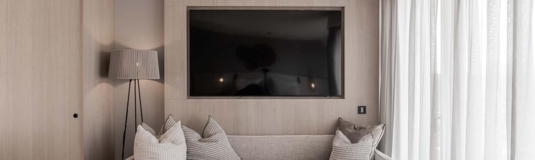 Housekeeping-Mitarbeiter in Saisonstelle
