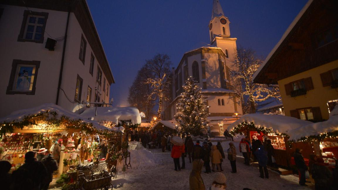 Weihnachtsmarkt in den Bergen