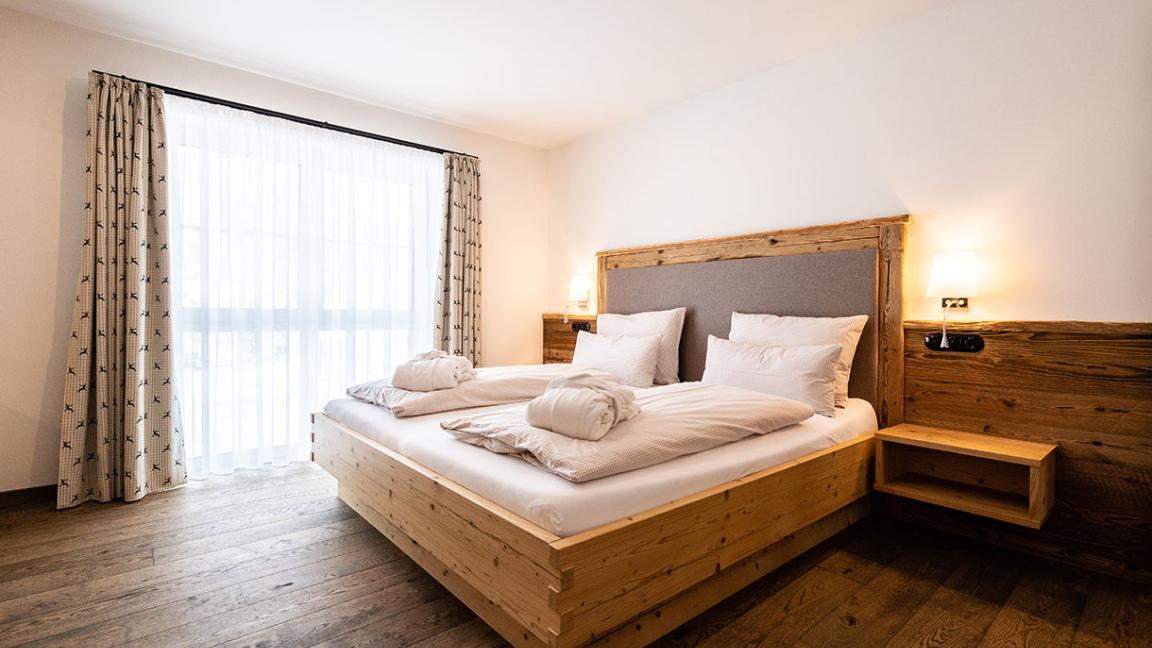 Luxus Appartement mit Bergblick für 1-6 Personen  "Schneerose"