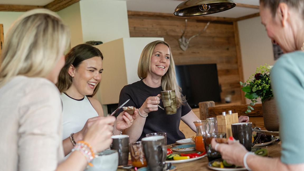 Luxus Appartement mit Bergblick für 1-4 Personen "Bergveilchen" 