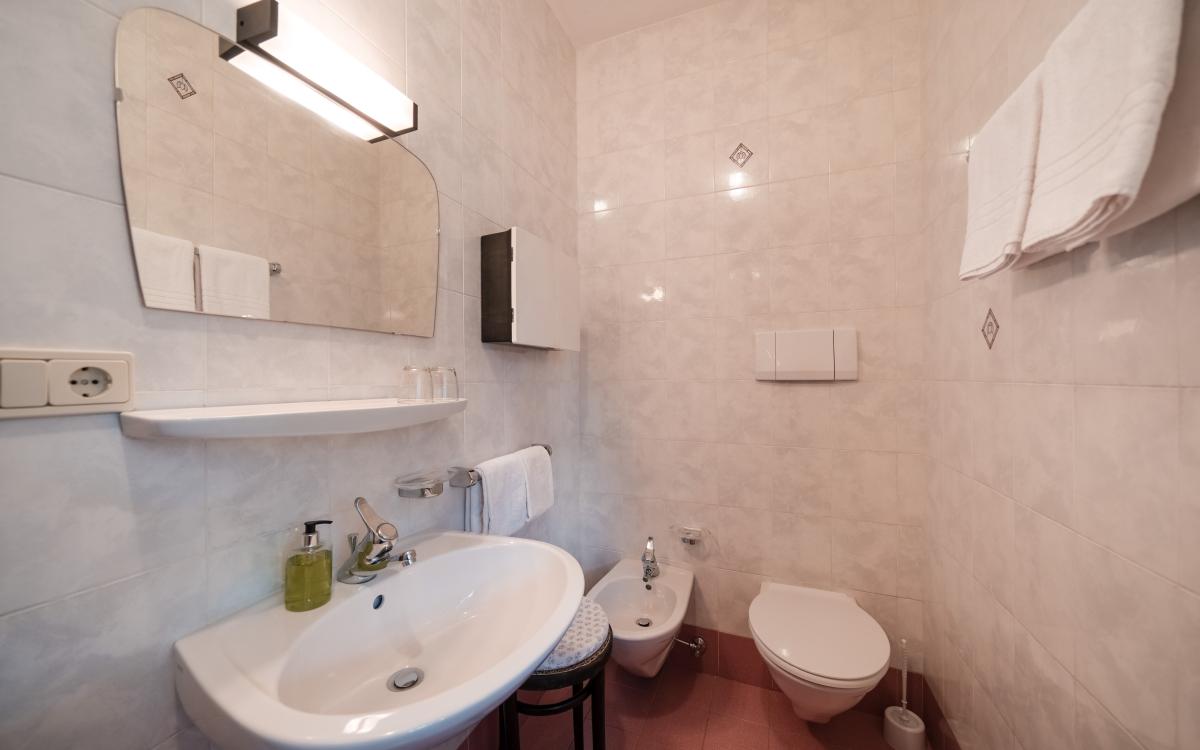 Camera doppia di base al piano terra