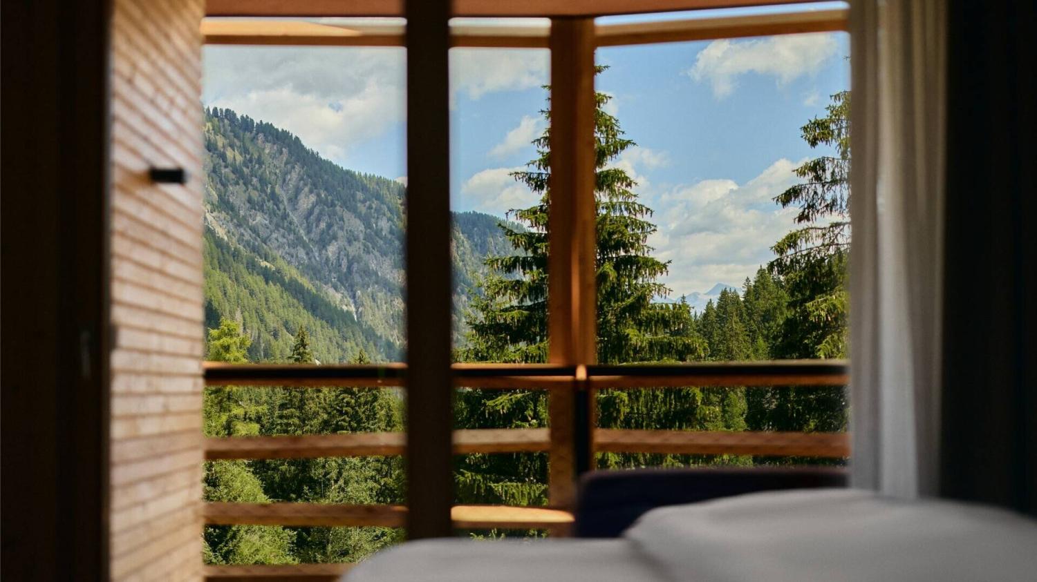 RIVER SUITE