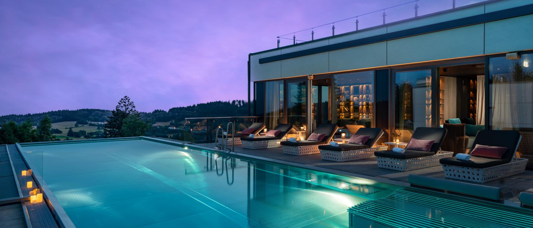 Erholsame Auszeit im Infinity-Innenpool