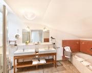 "Rubein" Suite