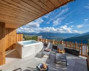Luxury Terrasensuite Larix mit Whirlpool