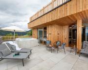 Chalet Mountain mit Whirlpool