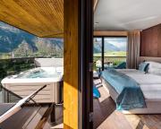 Penthouse Suite Whirlpool poolside