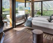 Penthouse Suite Whirlpool mountain view