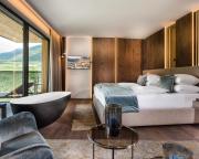 Romantic Suite mountain view