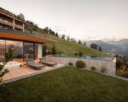 Pool Suite