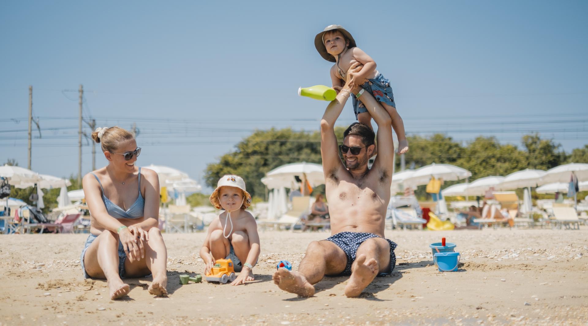 Family holiday: baby on board!