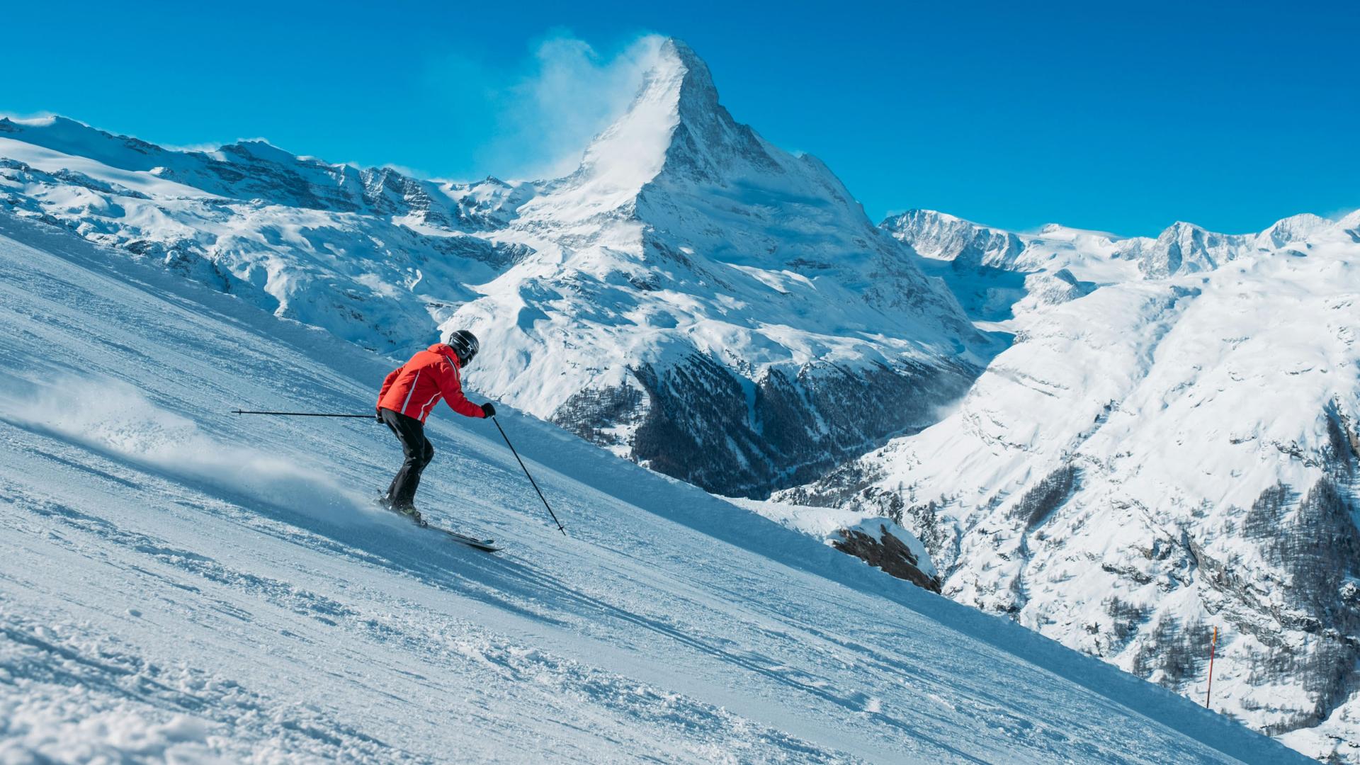 Cervinia, l’ultima neve. Spring on the slopes.