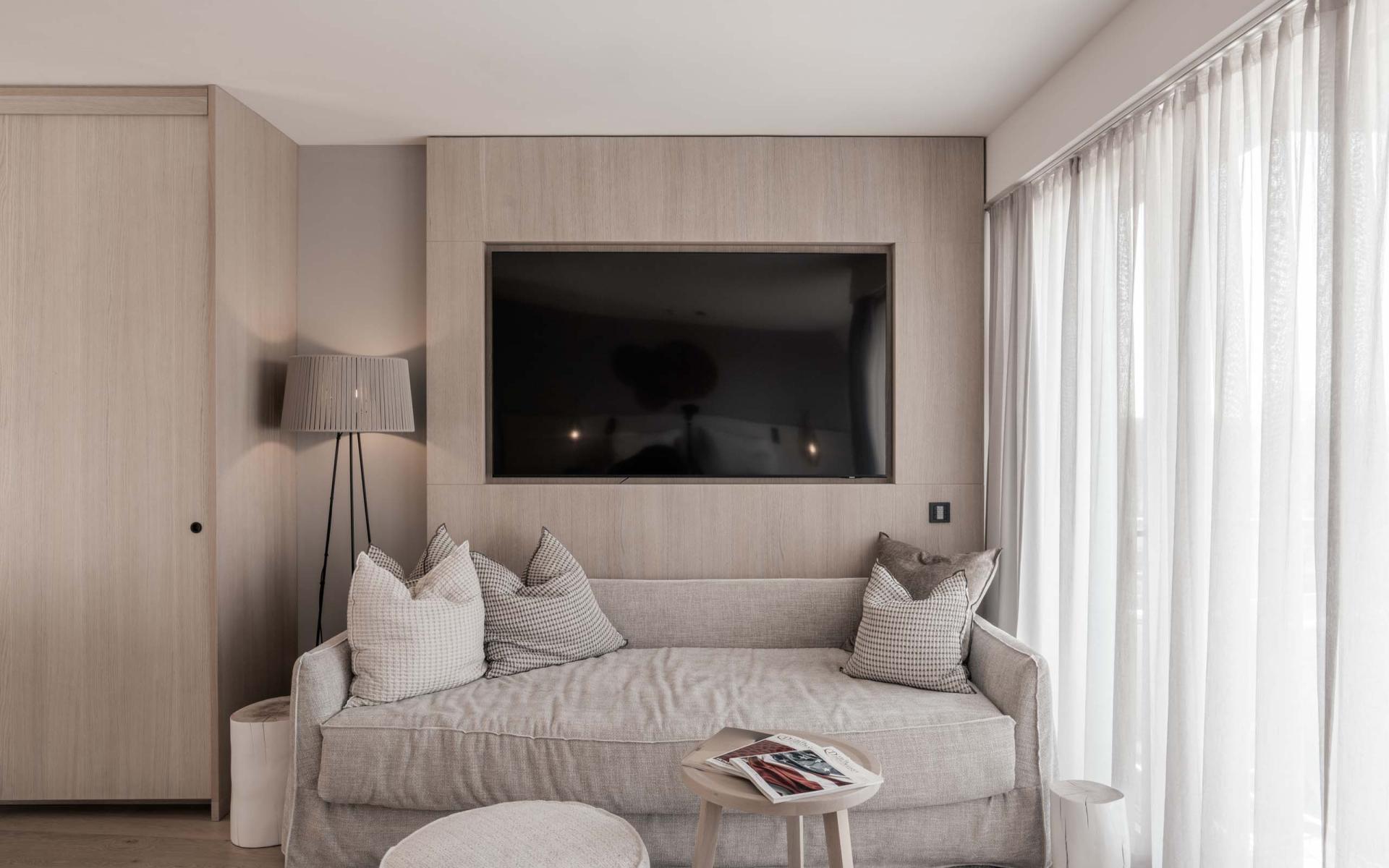Housekeeping-Mitarbeiter in Saisonstelle