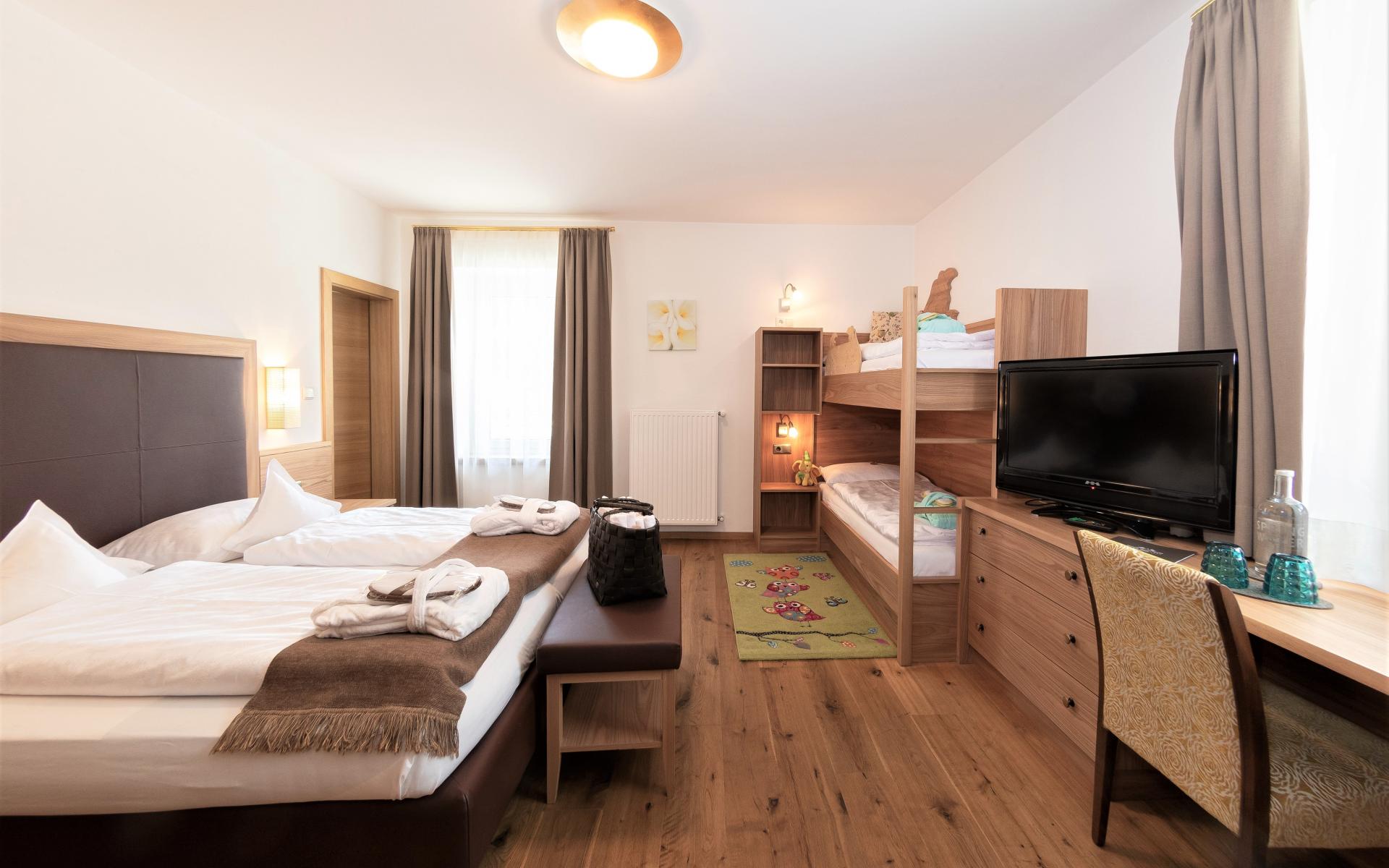 Family-Comfort-Vierbettzimmer