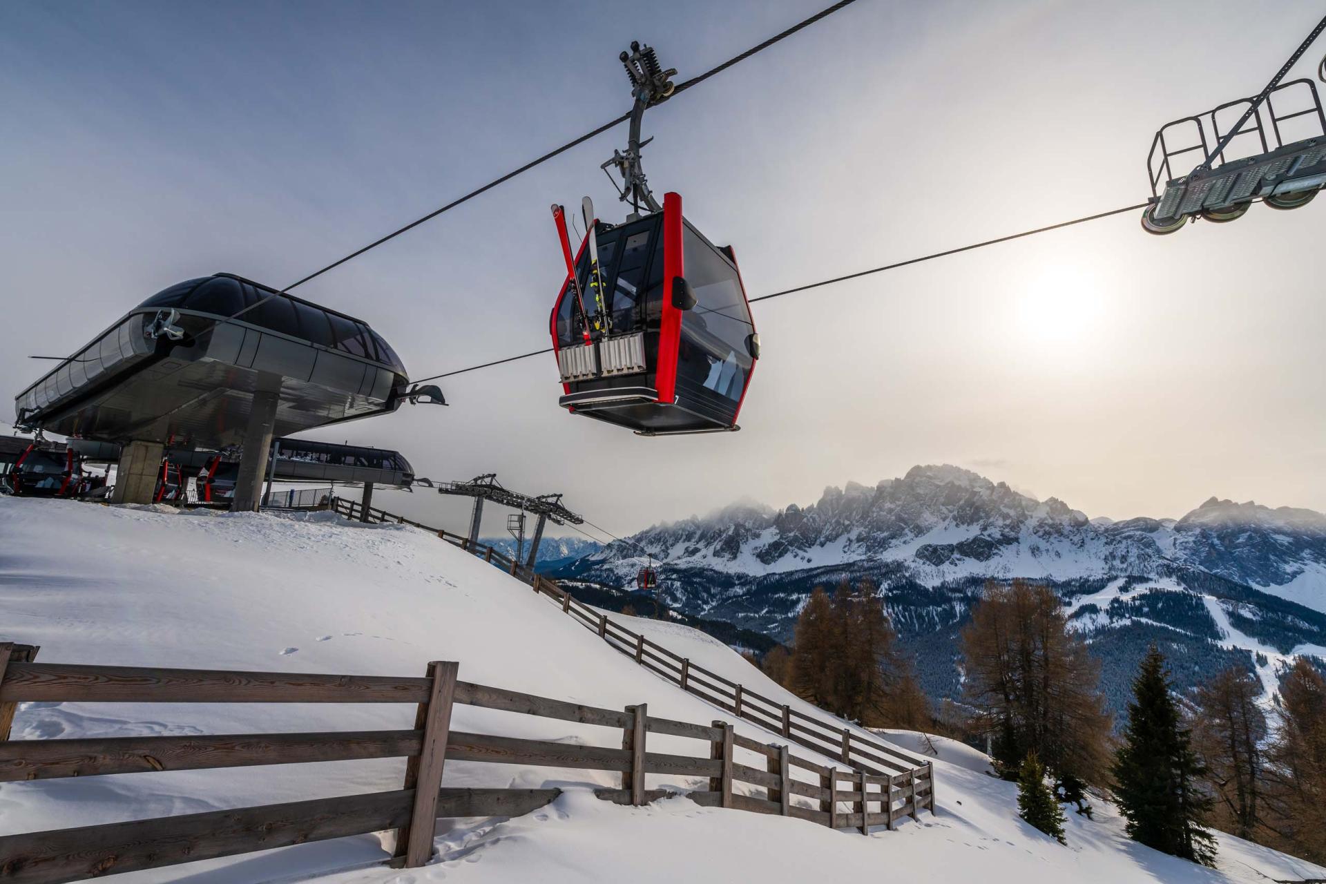 The delight of skiing in the Dolomites