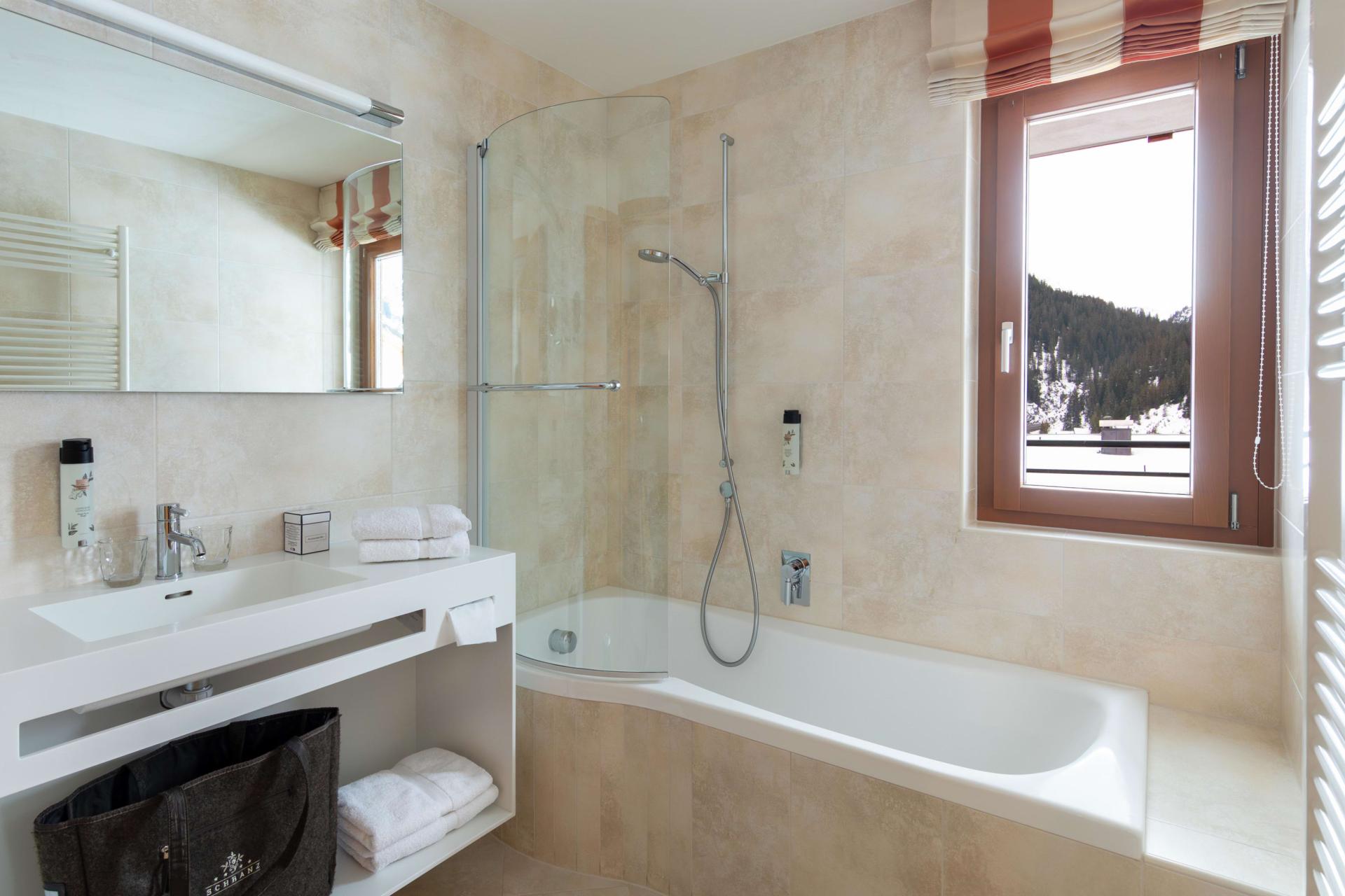 Suite with mountain view