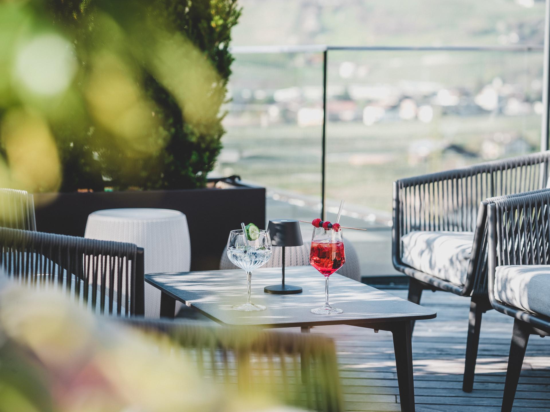 Between Alpine air and wine enjoyment