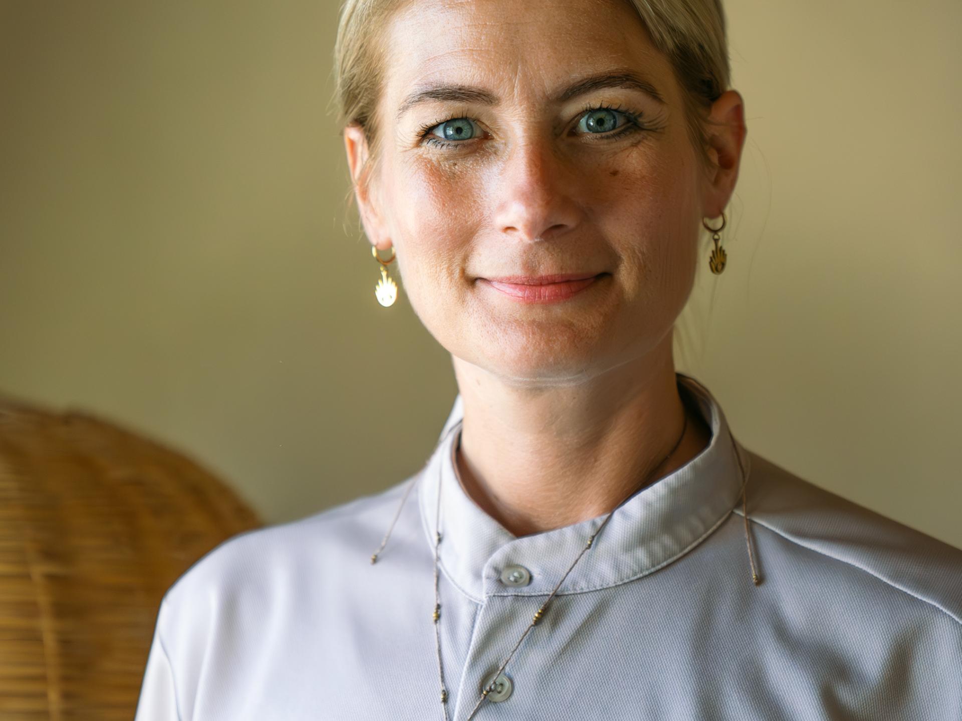 Staff member in uniform at the Seezeitlodge Hotel & Spa