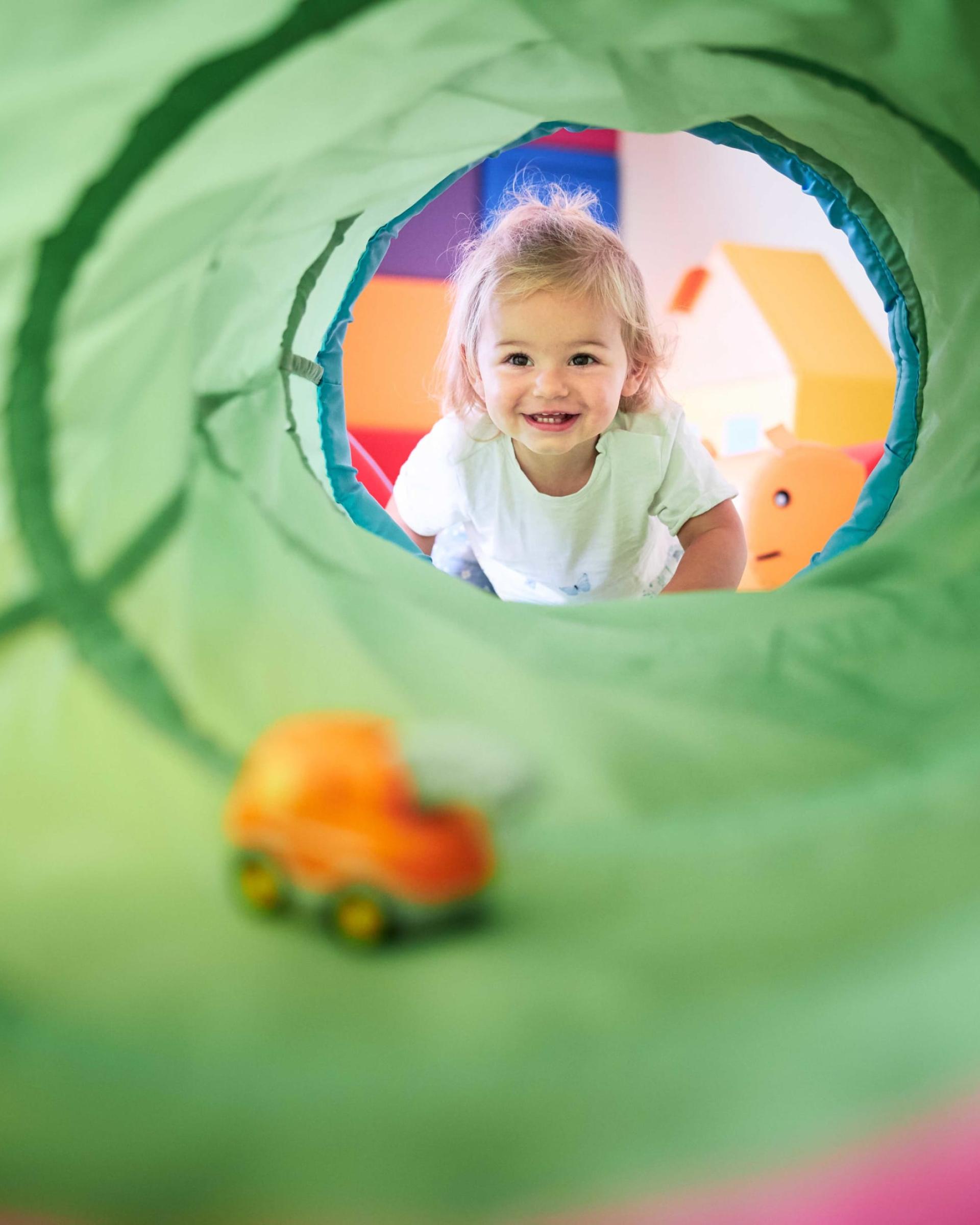Bunter Spielbereich für Kinder im Familienresort Buchau