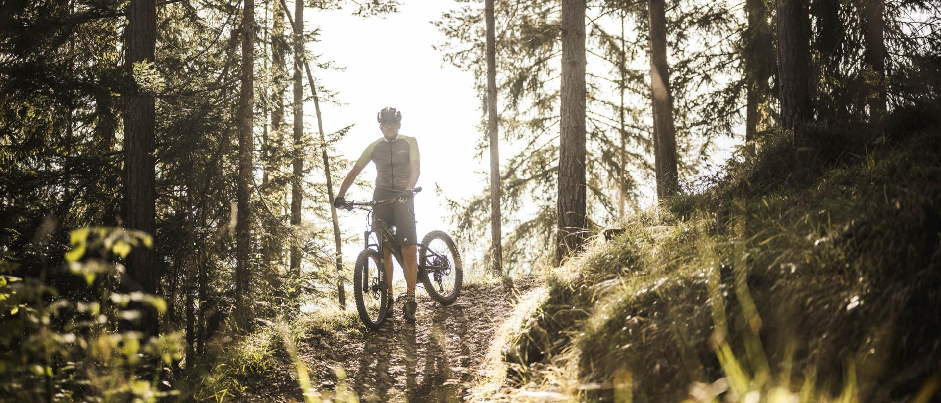 Tour & Trail SHORT | Bike & Wellness in den Dolomiten