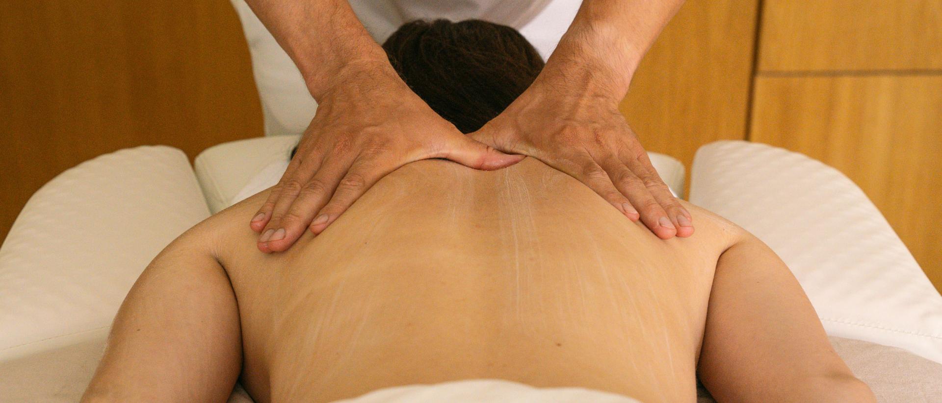 Stärkende Freiheit – Kopf-Schulter-Nacken Massage