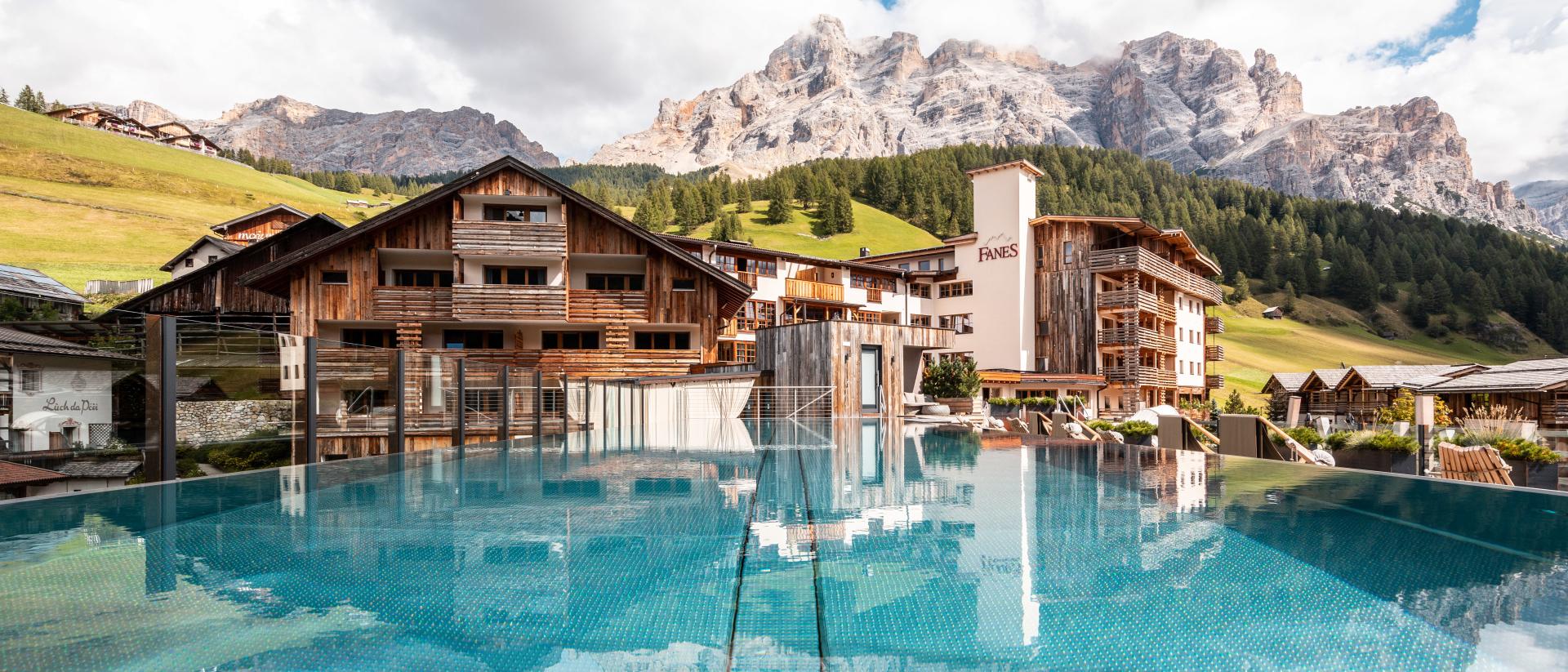 Dolomiti Wellness Hotel Fanes