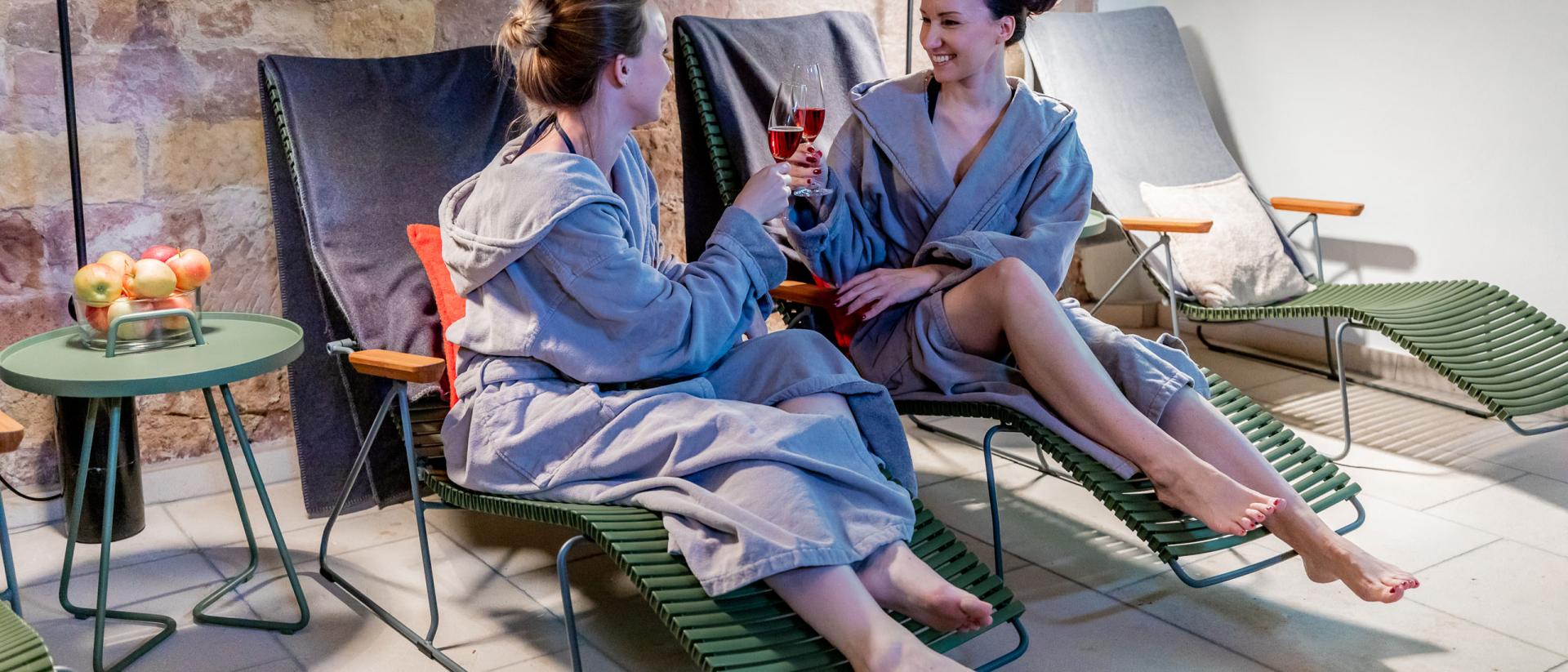 Freundinnen-Auszeit: ein Hoch auf vertraute Gemeinsamkeit