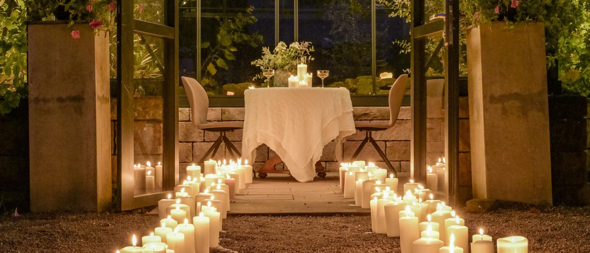 Candle-Light-Dinner: gemeinsam den Moment genießen