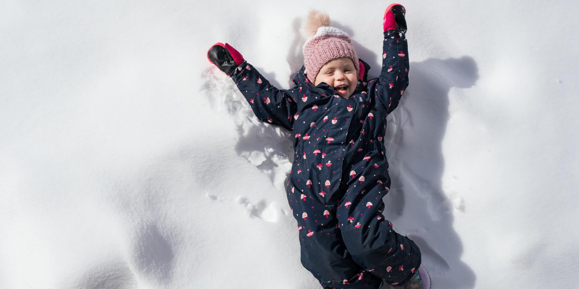 Enchanting winter for little angels 