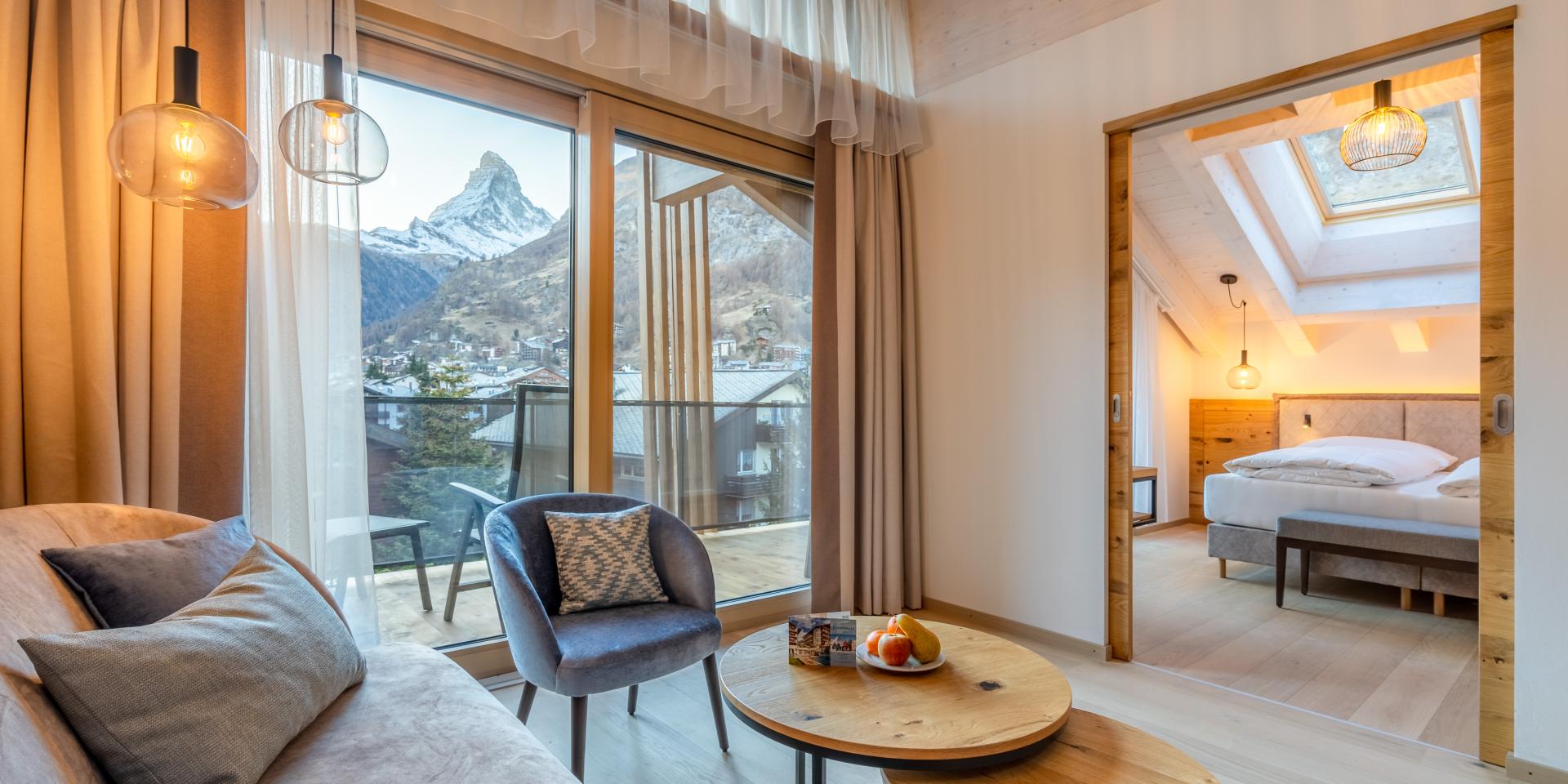 Chambre moderne avec vue sur le Cervin au Resort La Ginabelle Zermatt