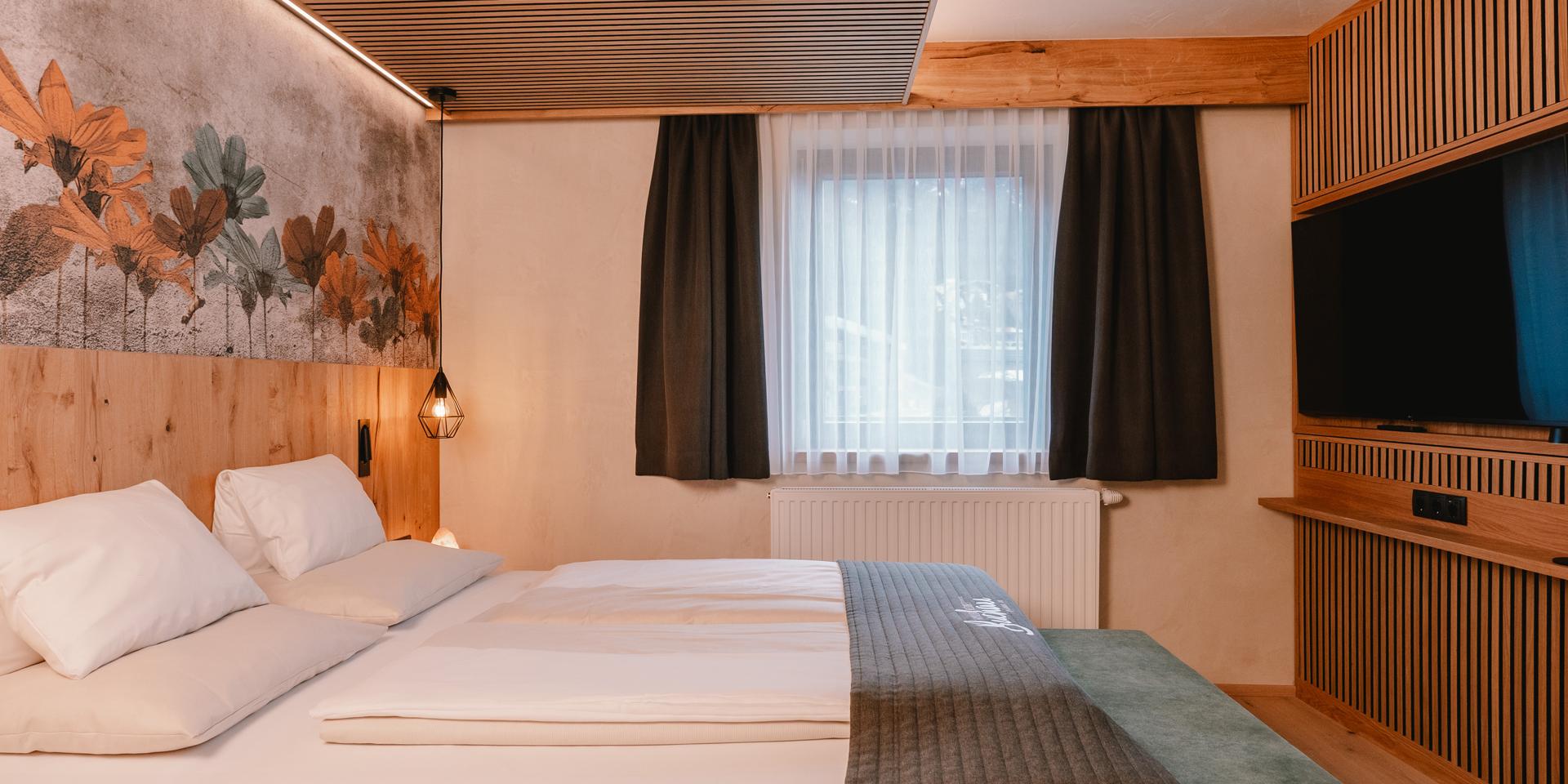NEU Sonnen Suite II