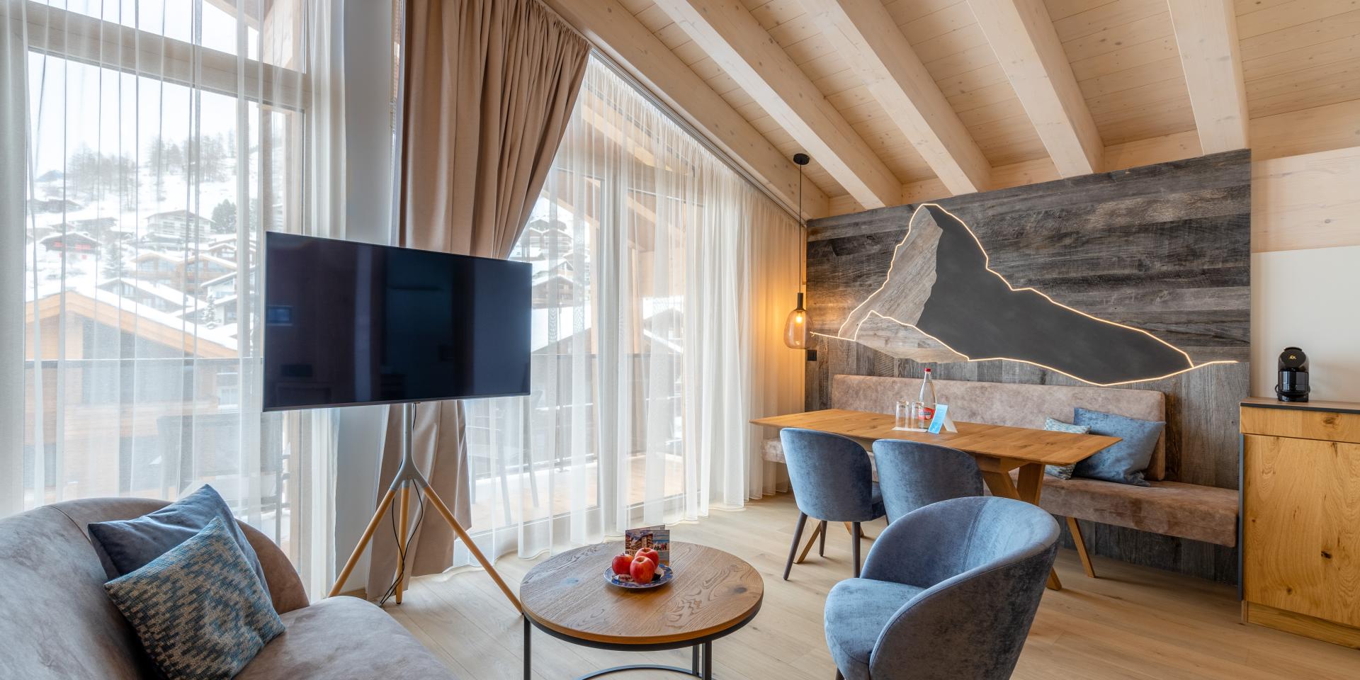 Chambre moderne avec vue sur la montagne au Resort La Ginabelle Zermatt