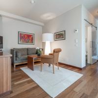 Designer Suite park view