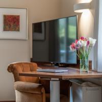 Designer Suite park view