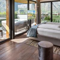 Penthouse Suite Whirlpool mountain view