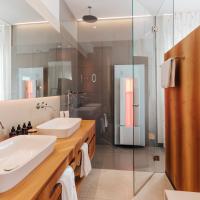 "Hohenwart" Suite