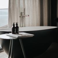 Romantic Suite mountain view