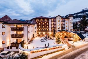 Almhof Hotel Call