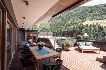 Mountain-Chalet