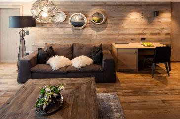 Mountain-Chalet