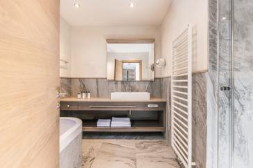 Top-Suite