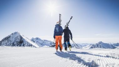 Skizeit Sonnenskilauf