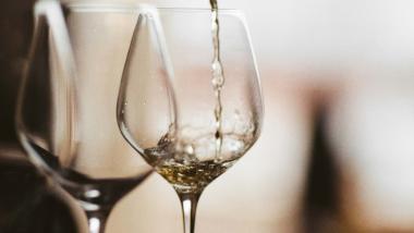 Wine & Dine 