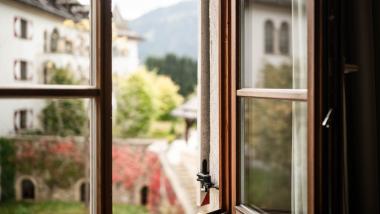 Midweek Escape (4=3)