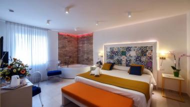 Deluxe Boutique con vasca Jacuzzi in camera