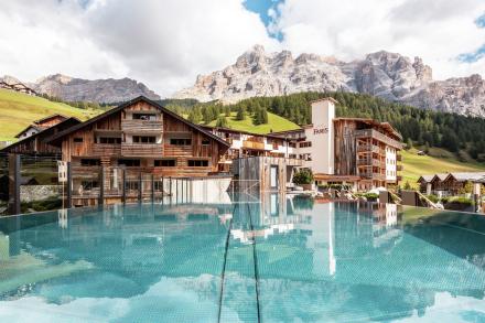 Dolomiti Wellness Hotel Fanes